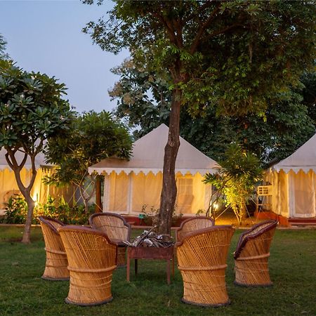 Ranthambore Tiger Resort ซาวาย มาโดปูร์ ภายนอก รูปภาพ