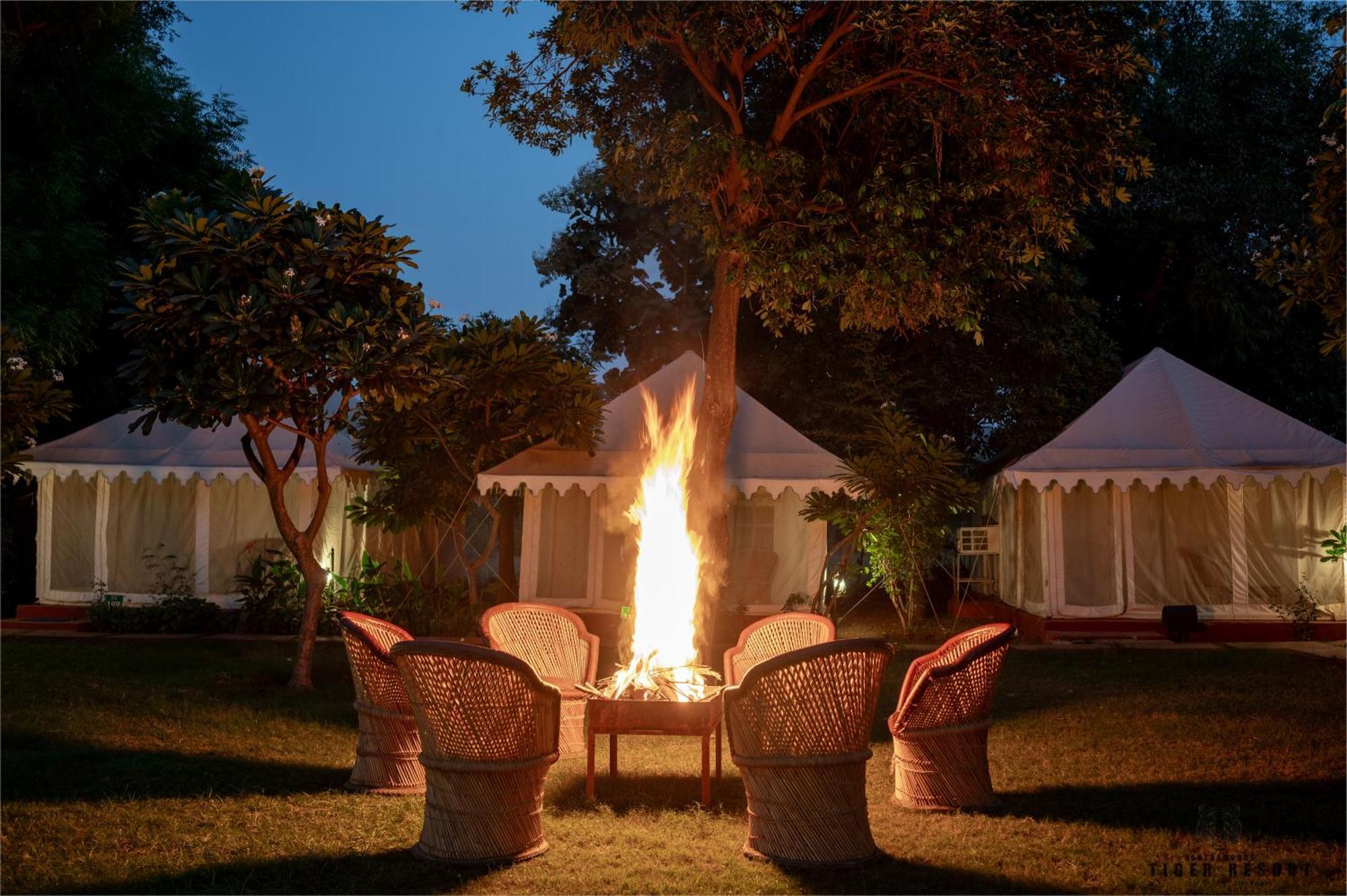 Ranthambore Tiger Resort ซาวาย มาโดปูร์ ภายนอก รูปภาพ